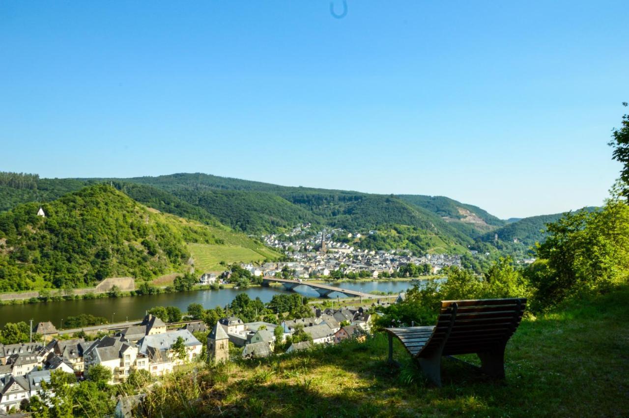 Schloss-Hotel Petry Treis-Karden Buitenkant foto